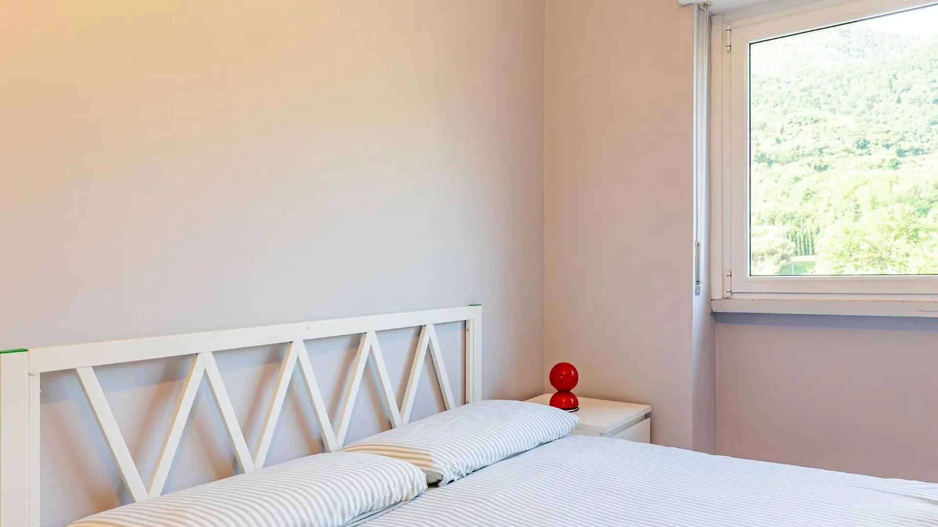 Lecco 1 Apartment 0*,