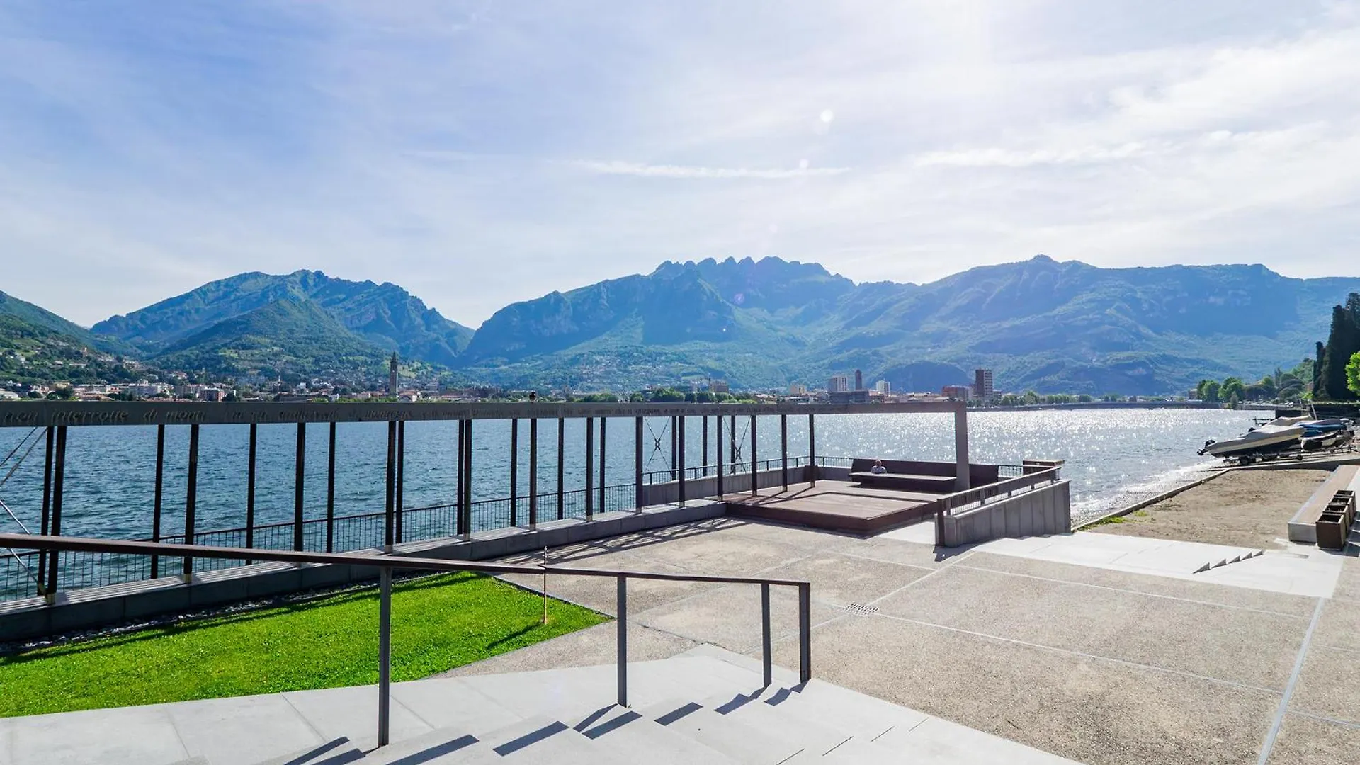 Lecco 1 Apartment 0*,