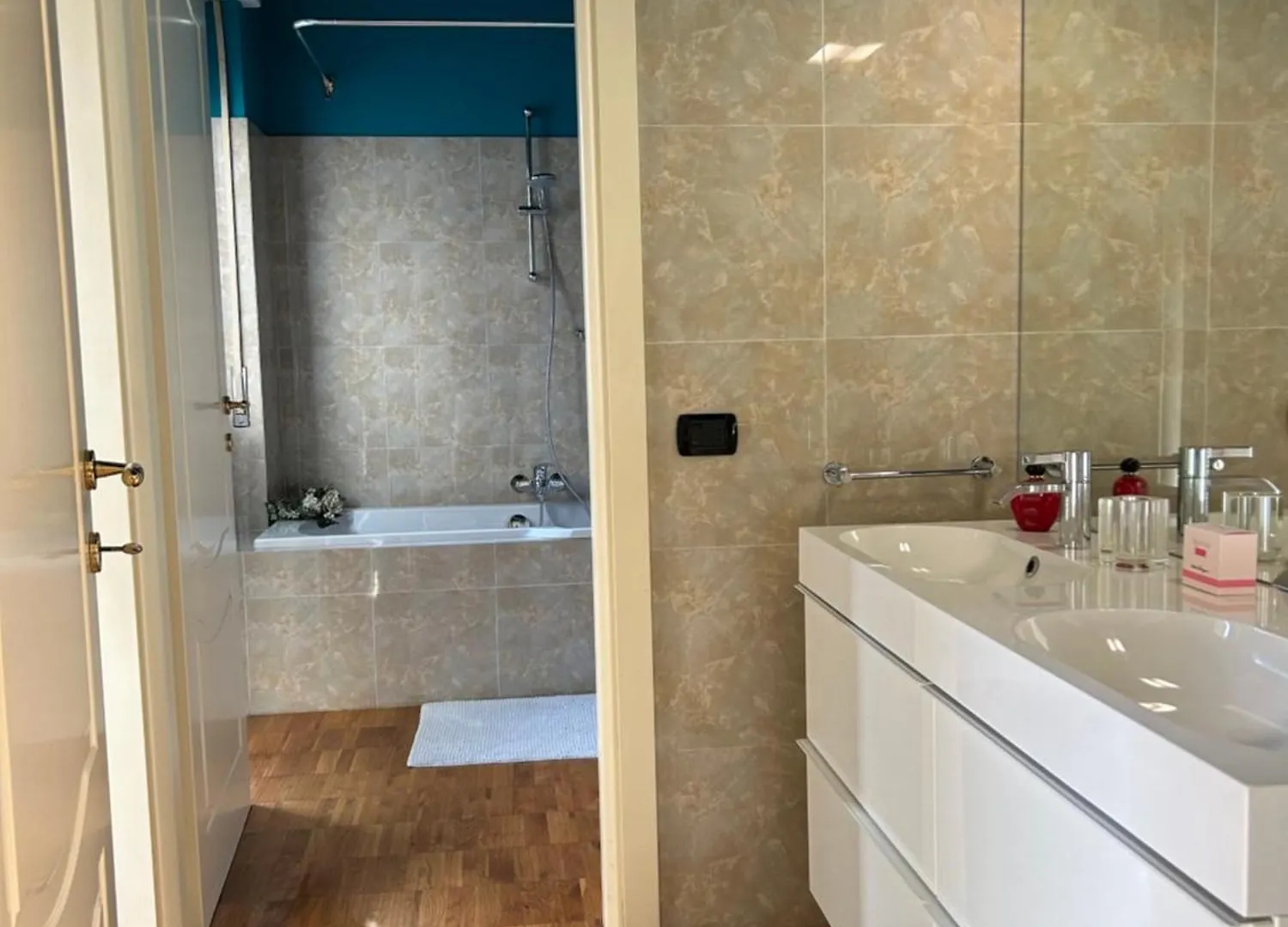 Lecco 1 Apartment 0*,
