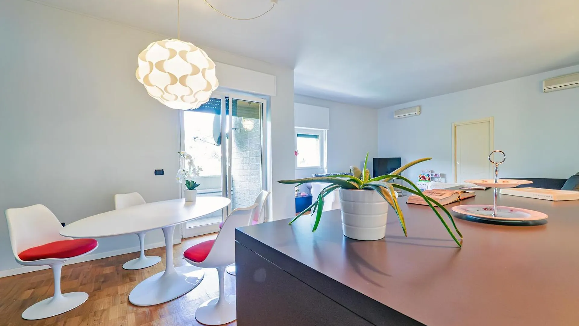 Lecco 1 Apartment 0*,